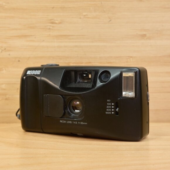 Vintage Ricoh YF-20 Super / 35mm Film Point & Shoot Camera / Tested Working - Picture 1 of 7